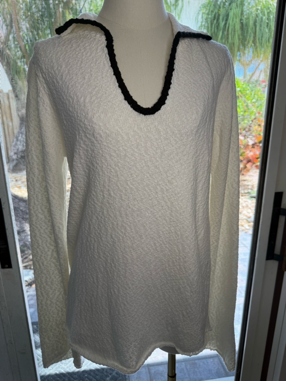HEYSON White V-Neck Long-Sleeve Sweater with Black Trim